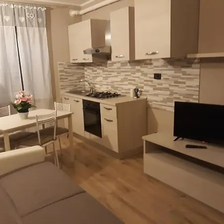 2 Camera Con Cucina Vicino Centro Citta *